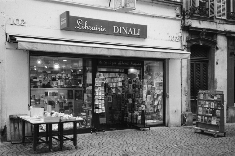 Où trouver la meilleure librairie à Grenoble pour les amoureux de lectures ?