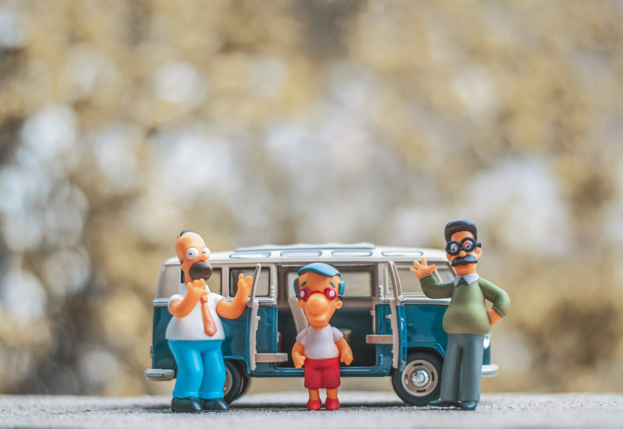 découvrez qui est tintin, le célèbre héros créé par hergé, à travers ses aventures palpitantes et ses incroyables exploits dans ce monde fascinant de bandes dessinées.
