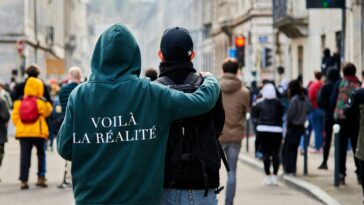 Qui sont les différents auteurs ayant travaillé sur Spirou, créé par Rob-Vel ?